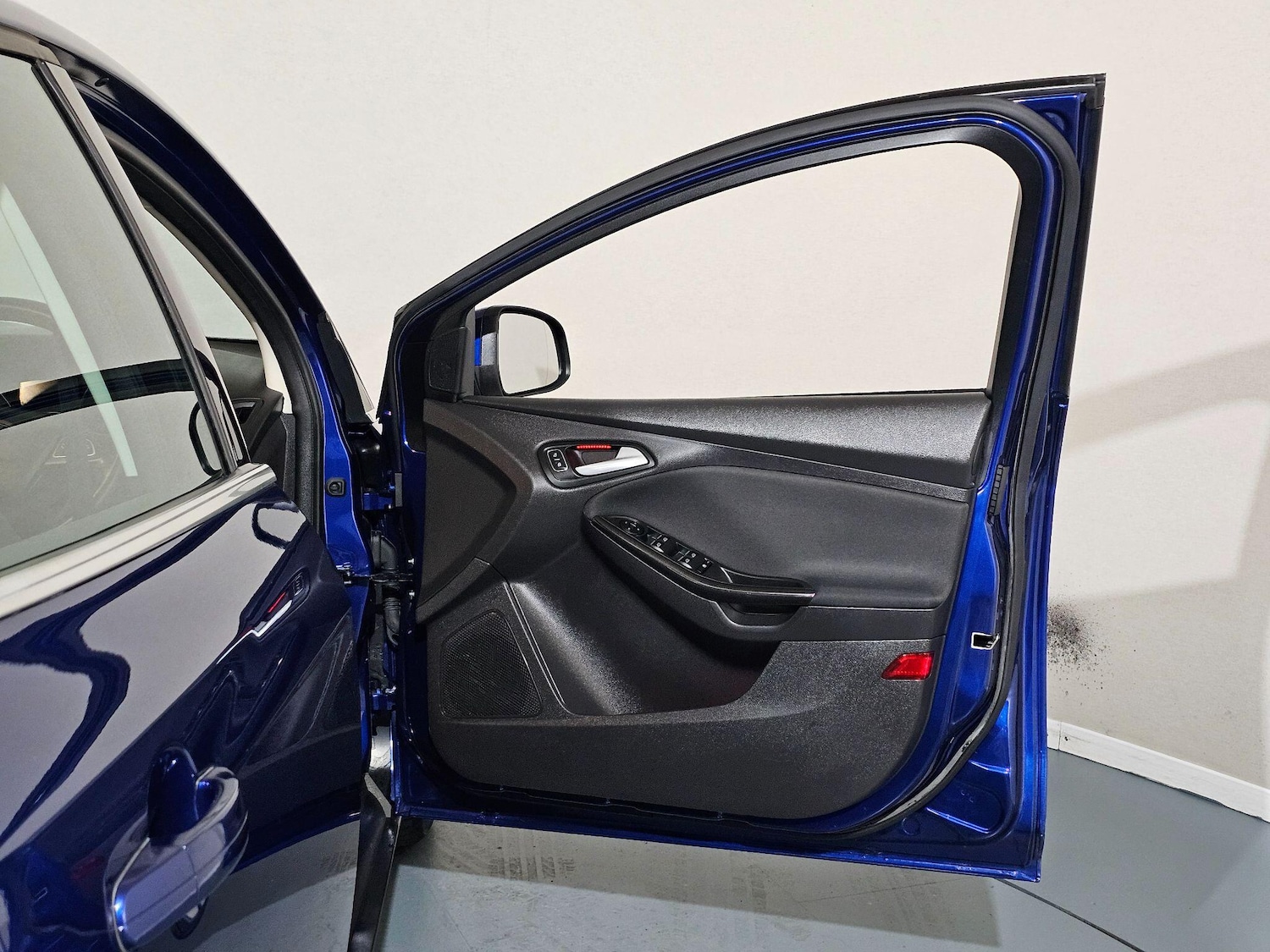 Used Ford Focus 2015 for sale - 77132015: Photo 23