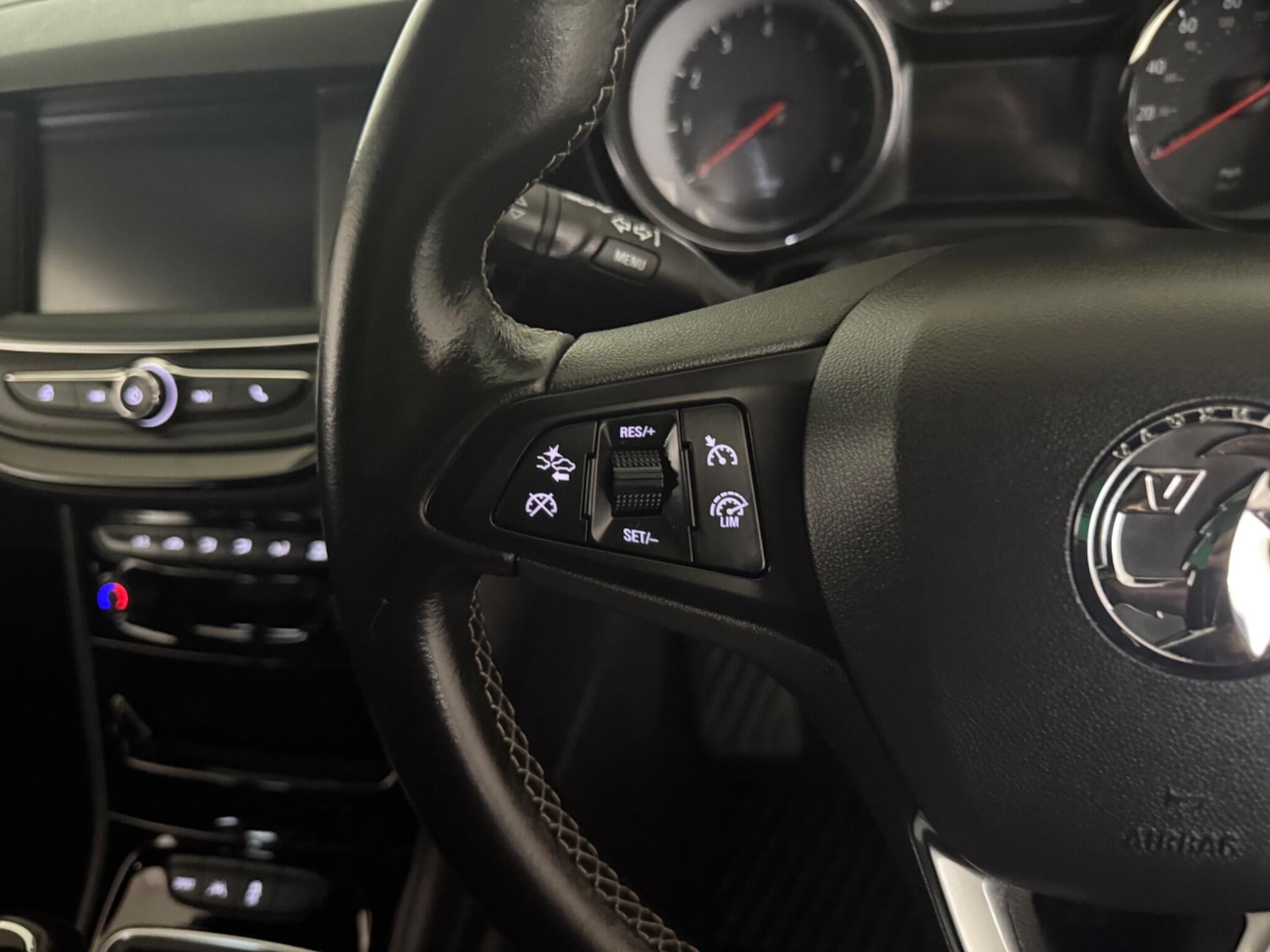 Used Vauxhall Astra 2017 for sale - 76440510: Photo 28