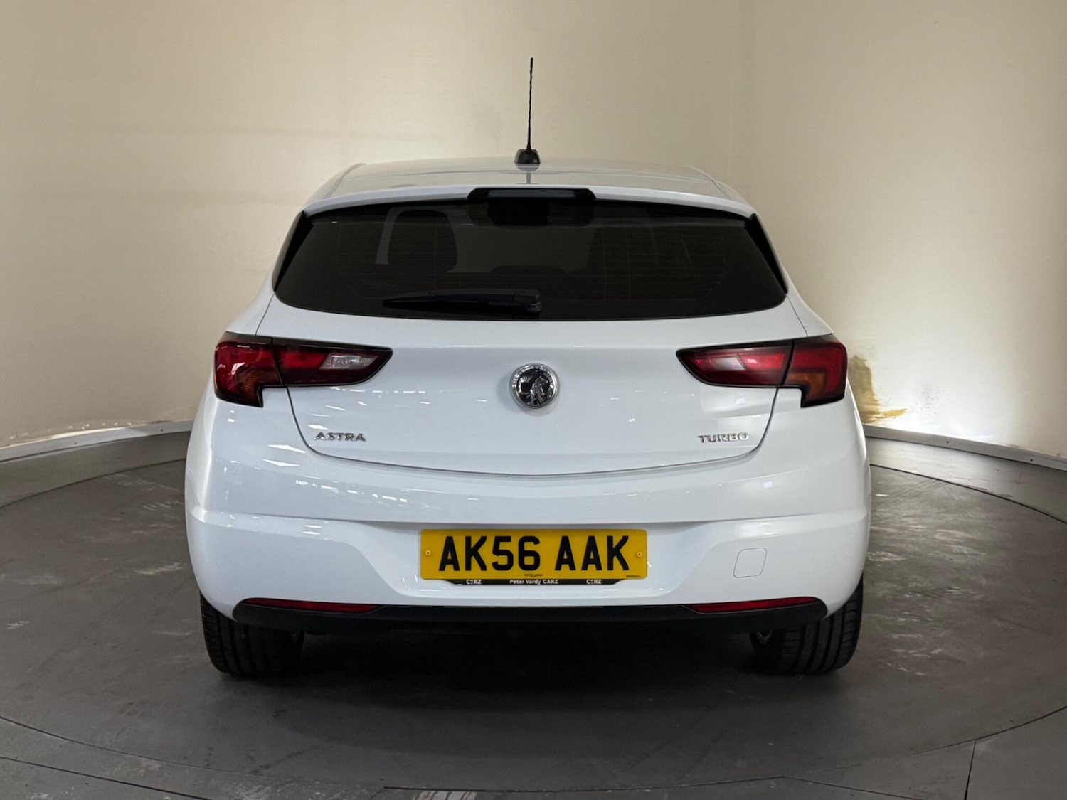 Used Vauxhall Astra 2017 for sale - 76440510: Photo 6