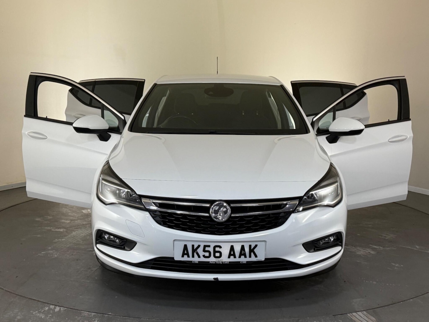 Used Vauxhall Astra 2017 for sale - 76440510: Photo 9