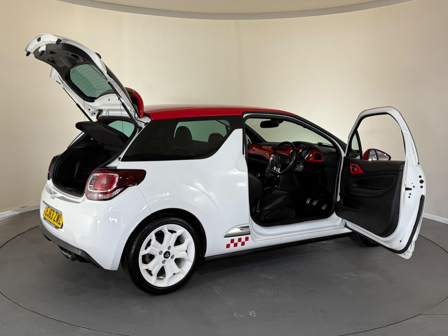 Used Citroen DS3 2014 for sale - 77015292: Photo 14