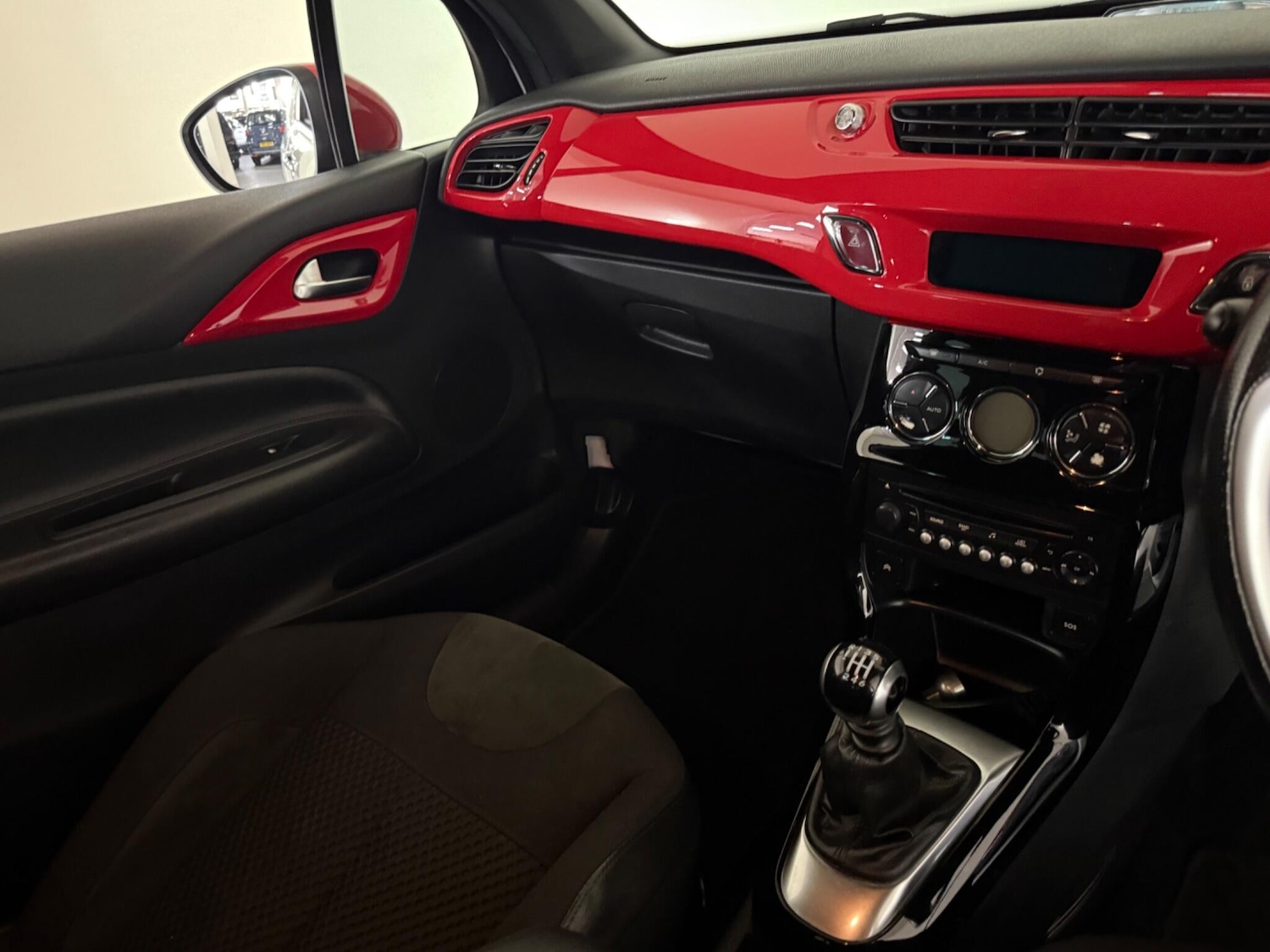 Used Citroen DS3 2014 for sale - 77015292: Photo 30