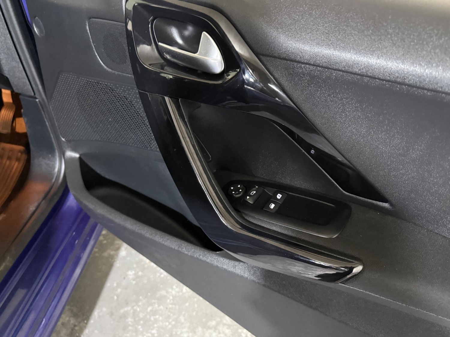 Used Peugeot 208 2014 for sale - 77202678: Photo 21