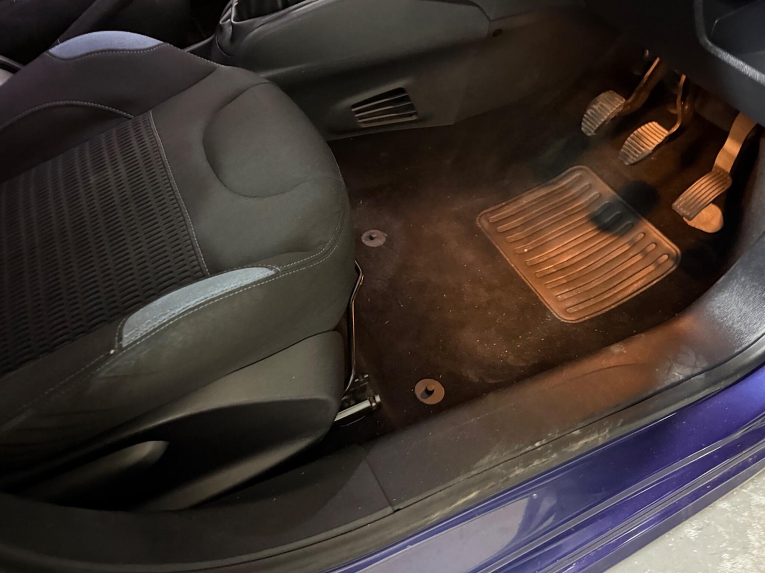 Used Peugeot 208 2014 for sale - 77202678: Photo 23