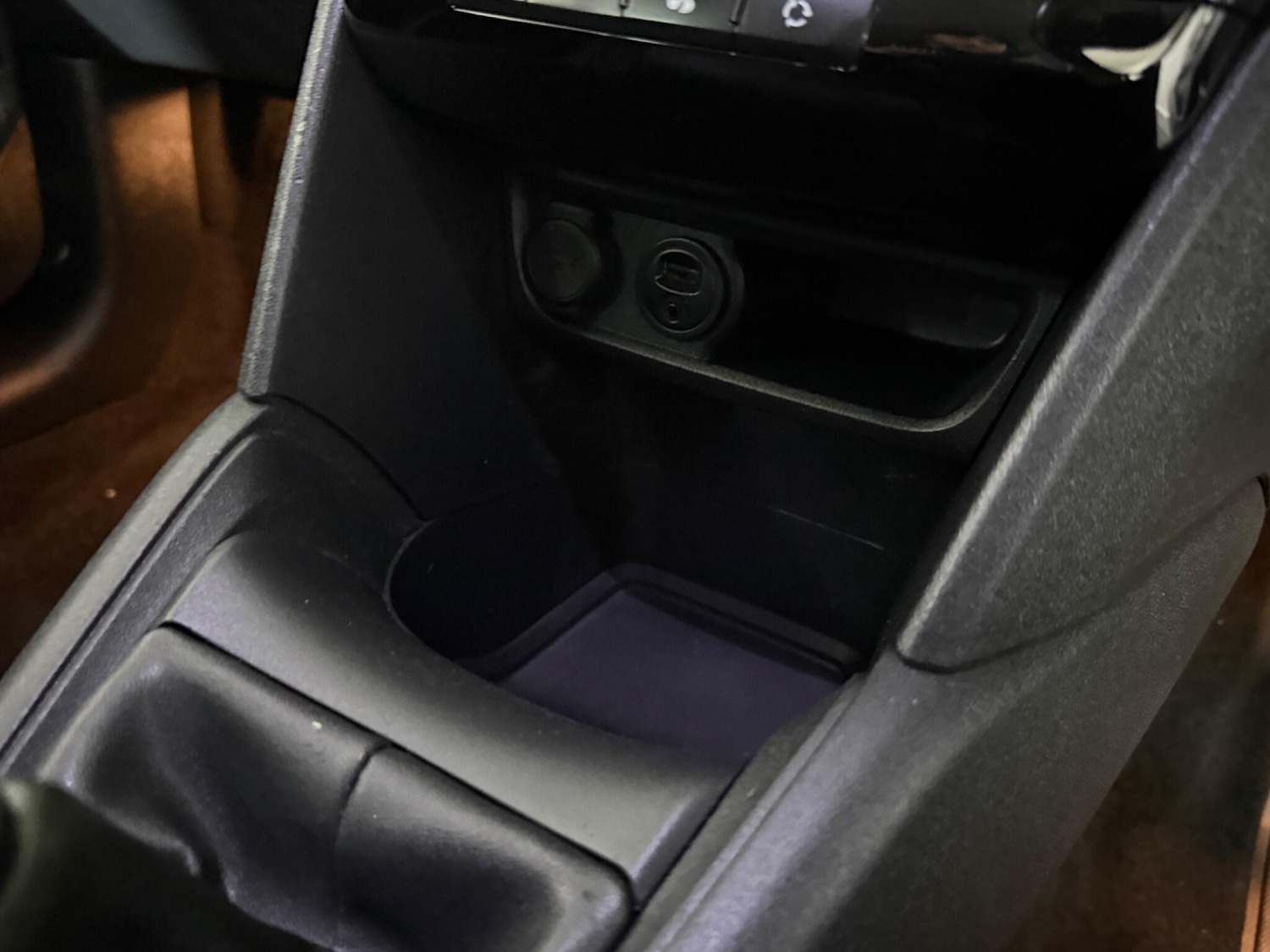 Used Peugeot 208 2014 for sale - 77202678: Photo 37