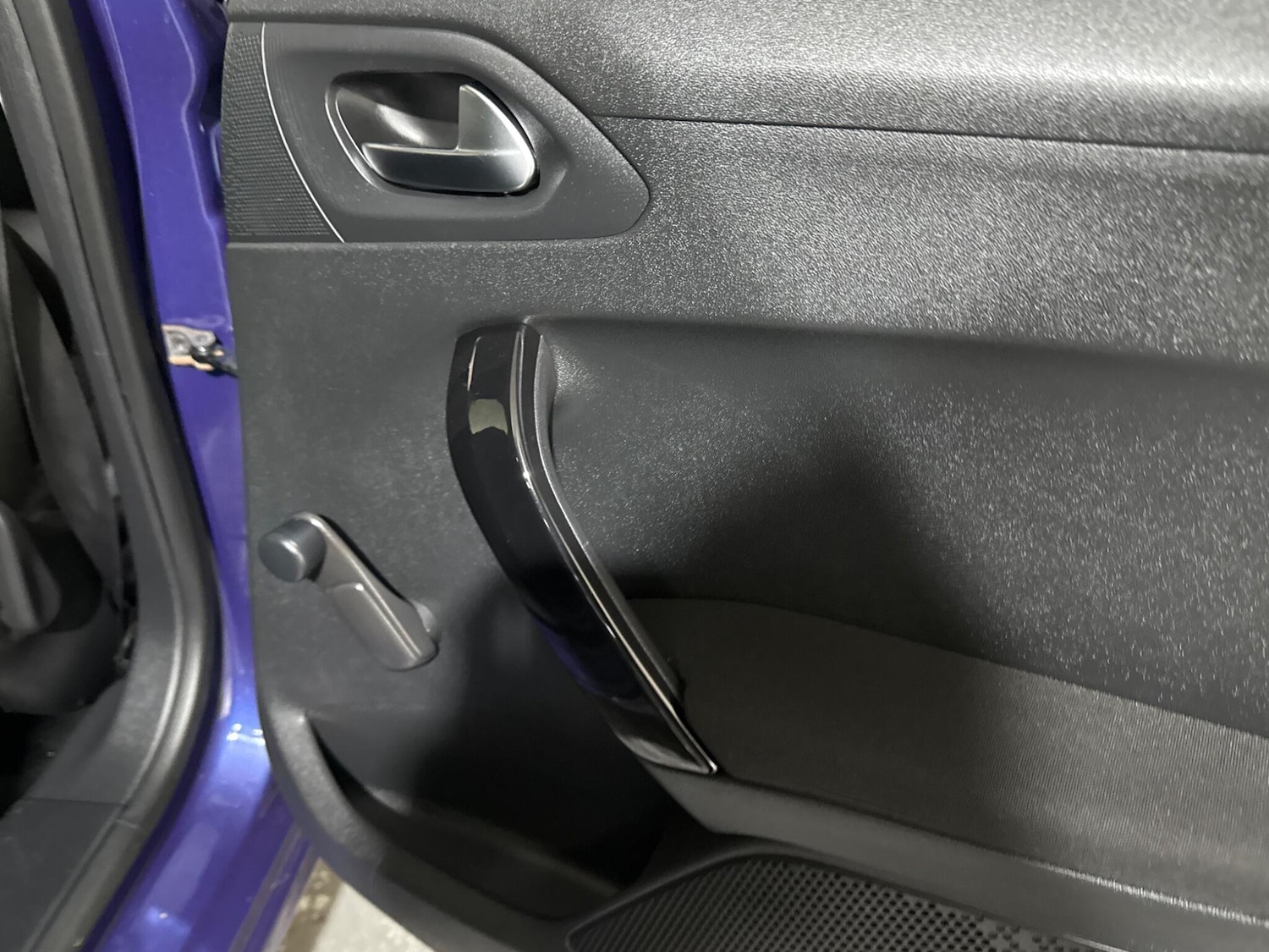 Used Peugeot 208 2014 for sale - 77202678: Photo 42