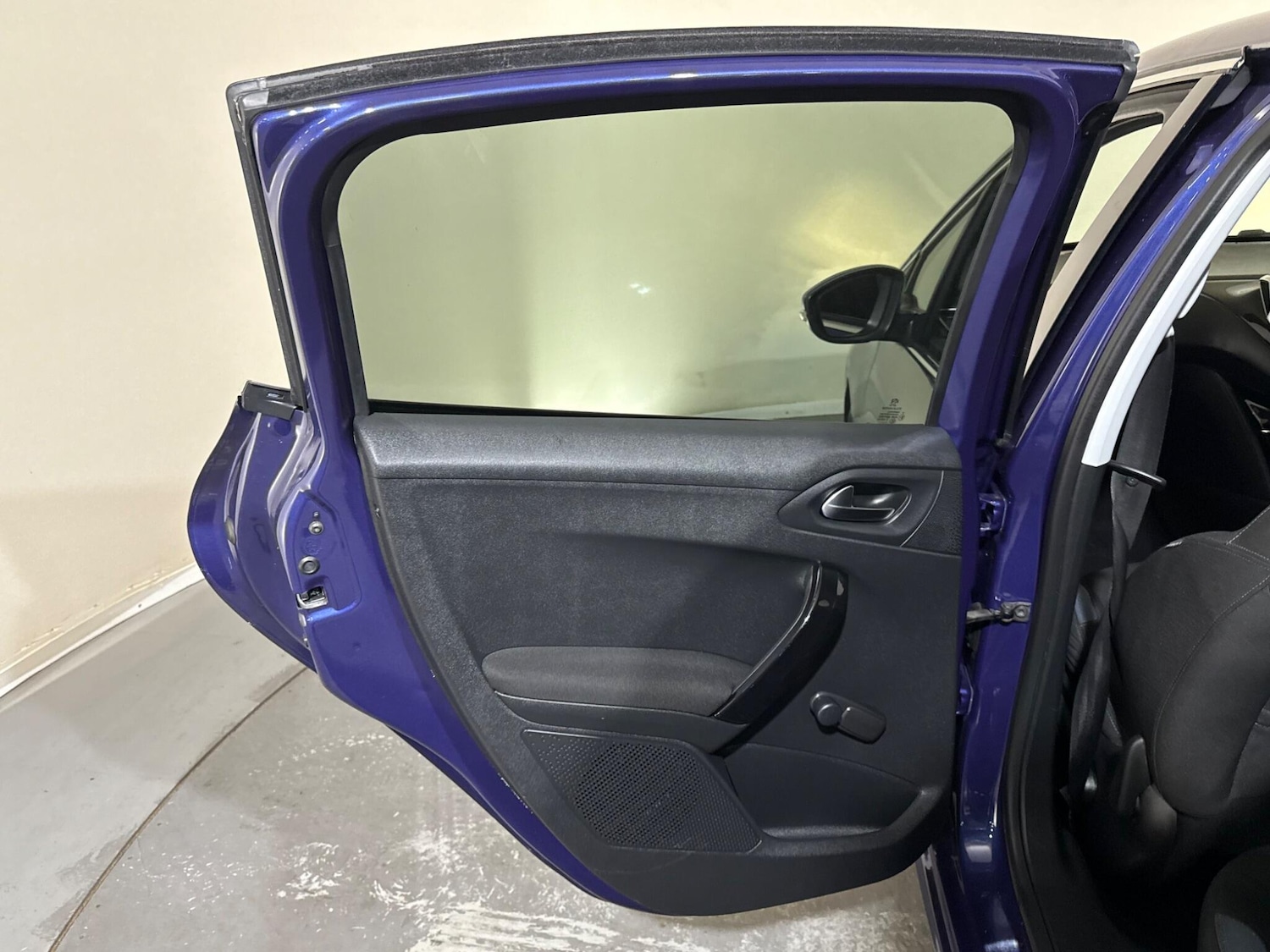 Used Peugeot 208 2014 for sale - 77202678: Photo 54