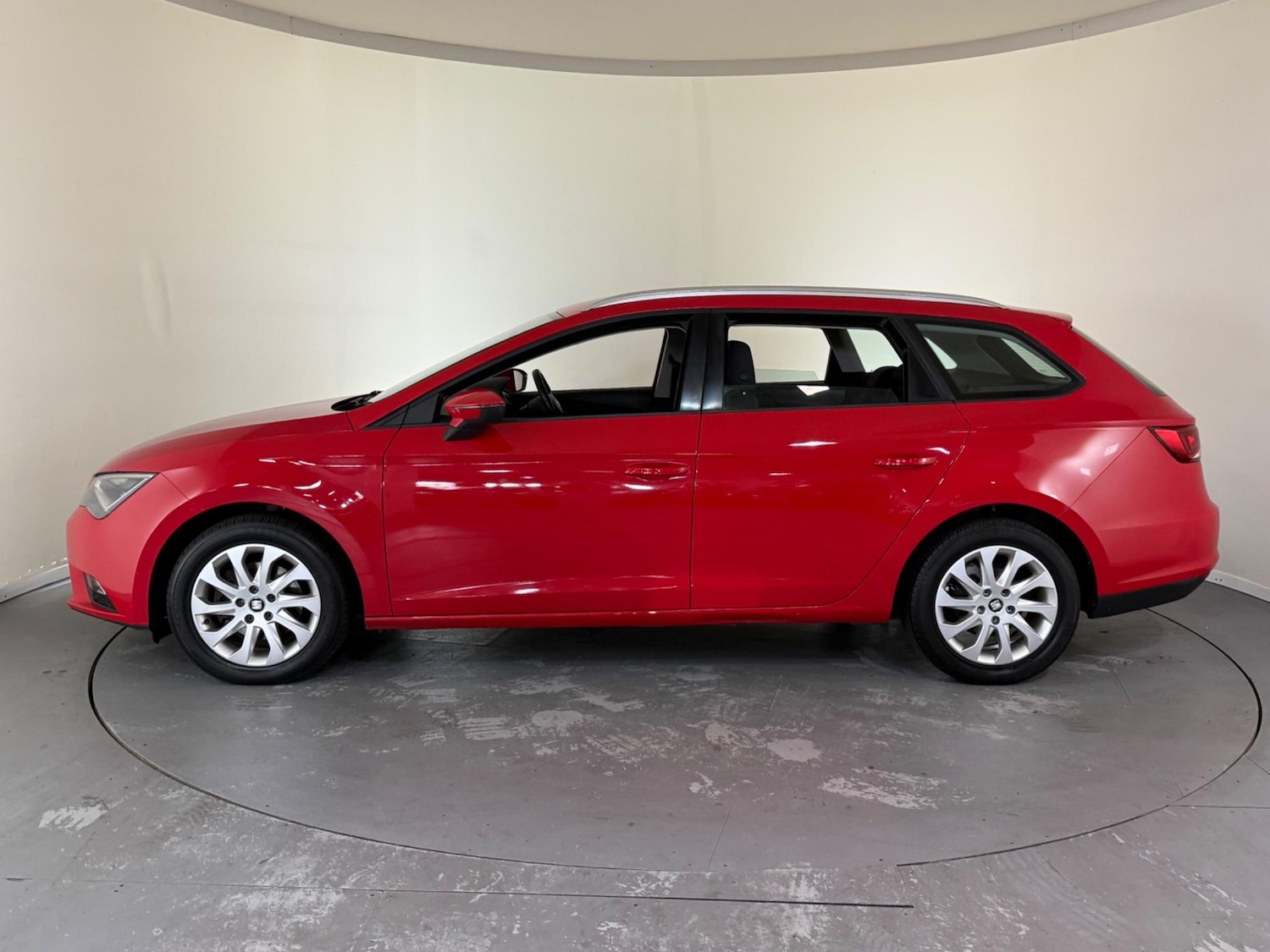 Used SEAT Leon 2015 for sale - 76409085: Photo 4
