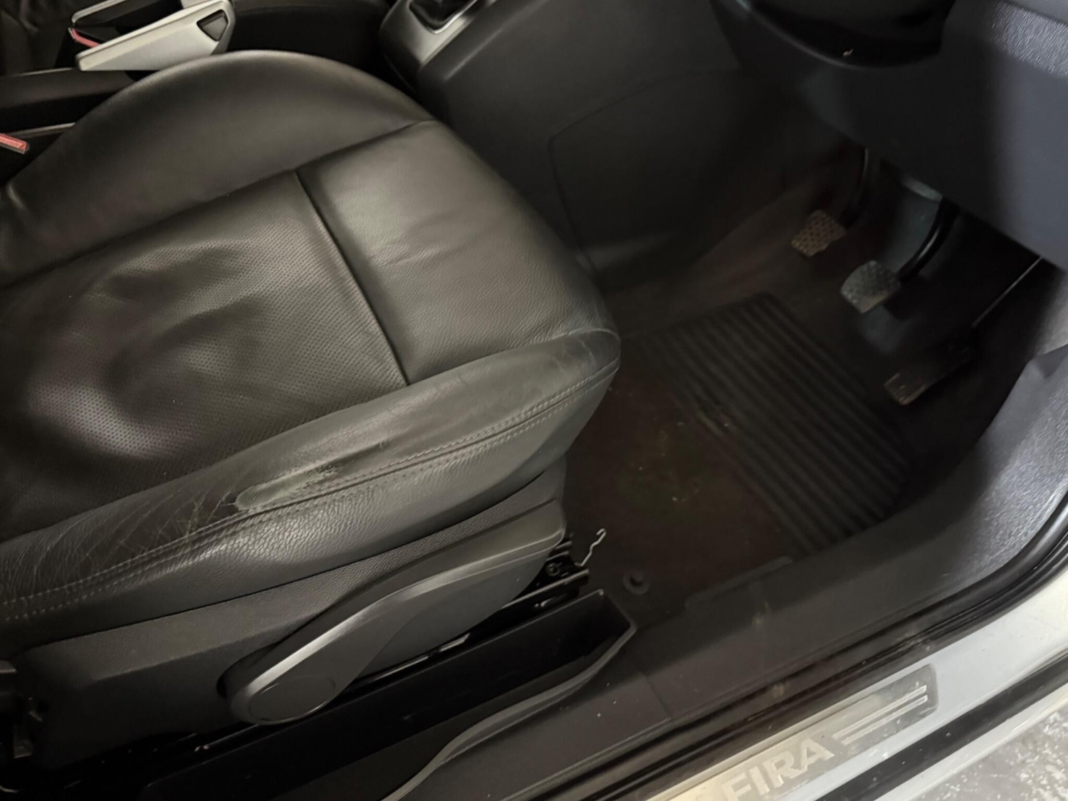 Used Vauxhall Zafira 2011 for sale - 76645349: Photo 25