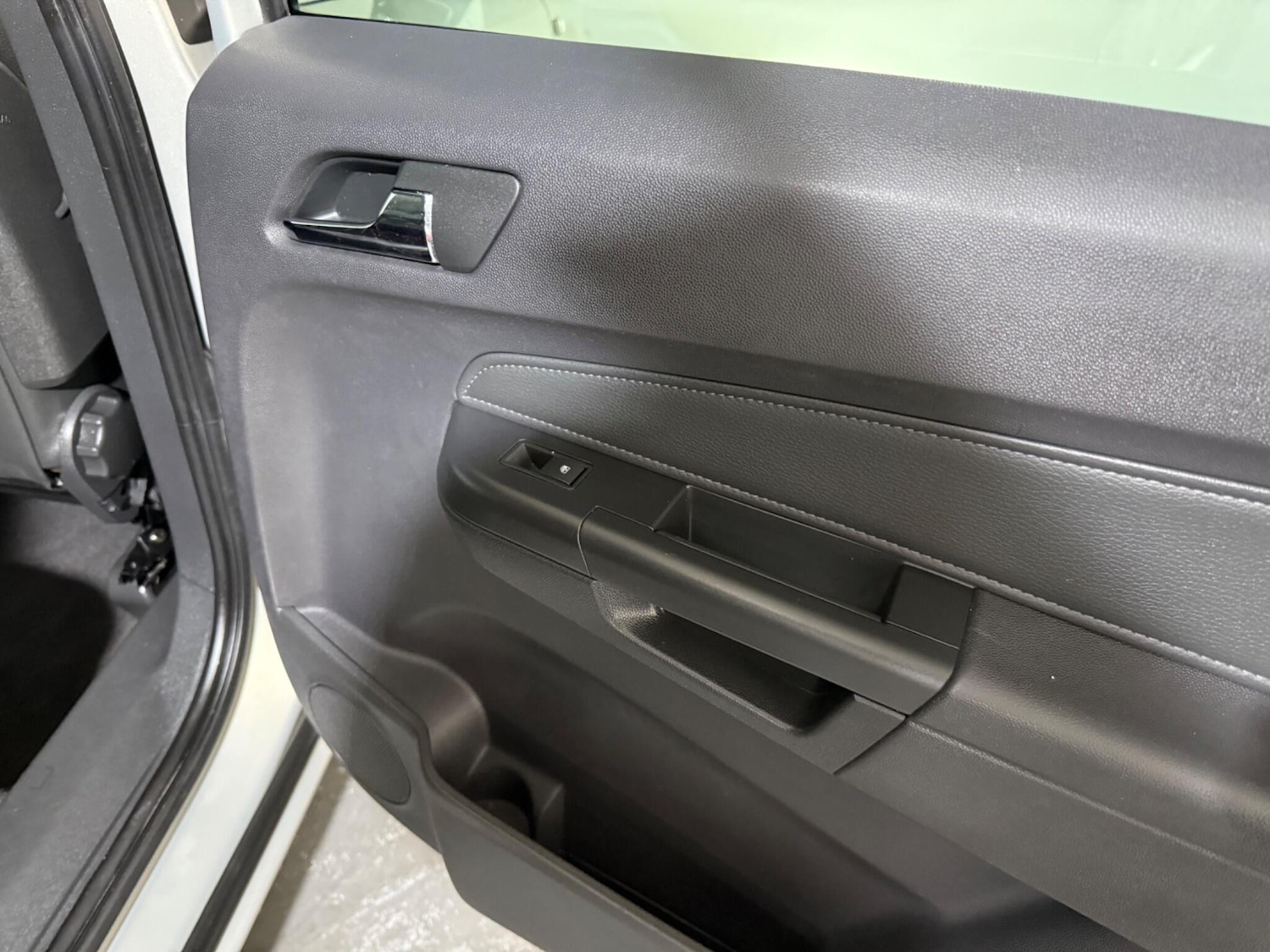 Used Vauxhall Zafira 2011 for sale - 76645349: Photo 42