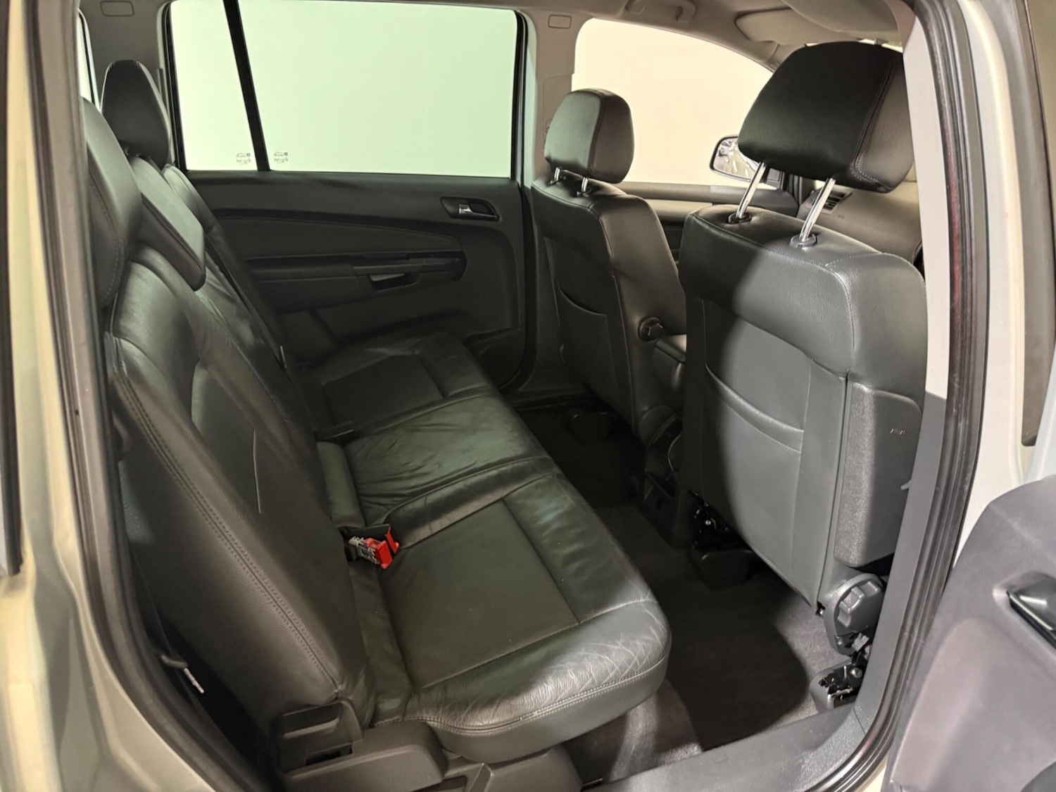 Used Vauxhall Zafira 2011 for sale - 76645349: Photo 46