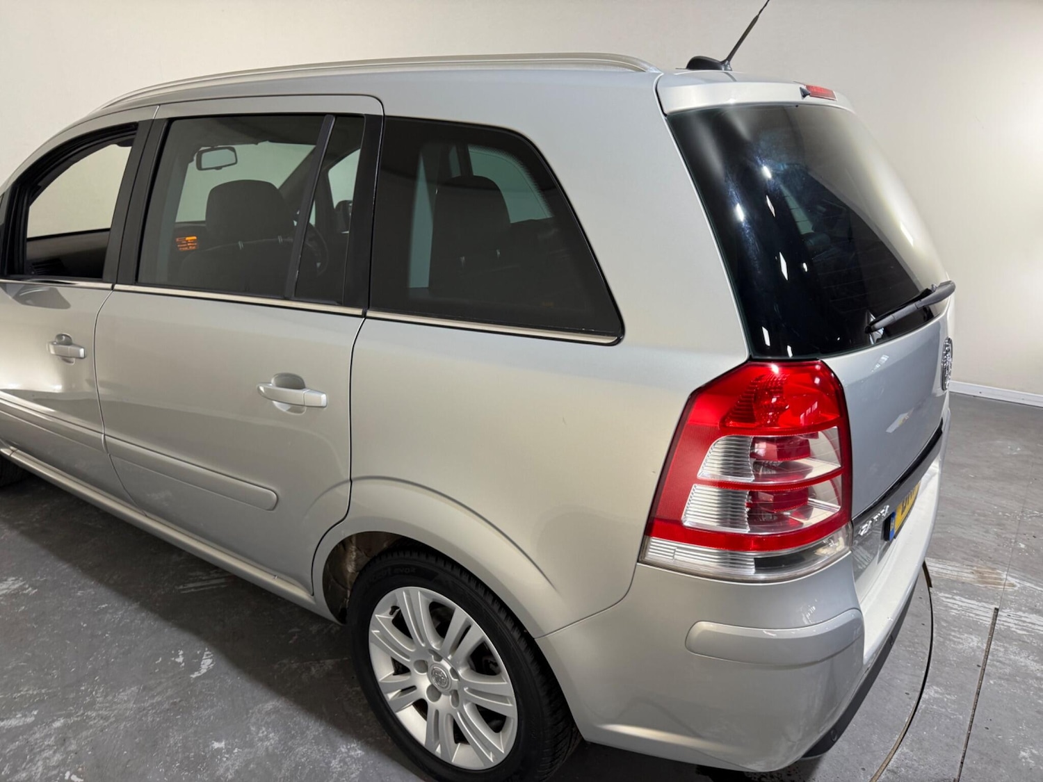 Used Vauxhall Zafira 2011 for sale - 76645349: Photo 50