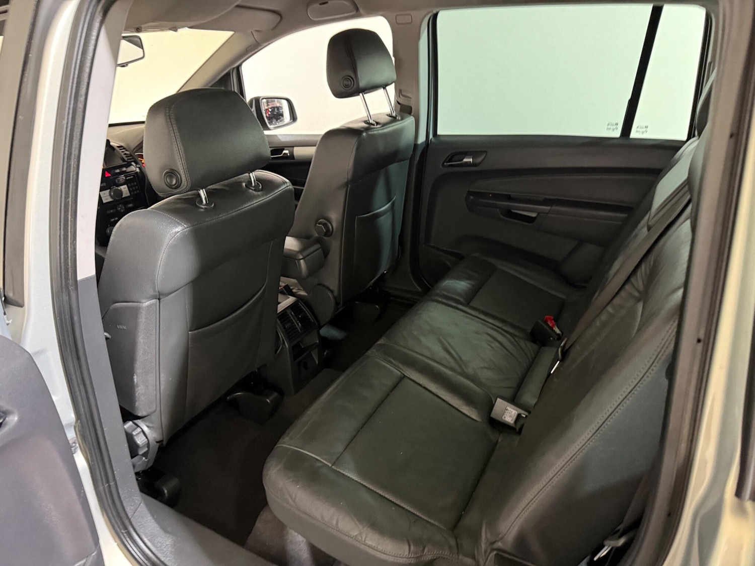 Used Vauxhall Zafira 2011 for sale - 76645349: Photo 59