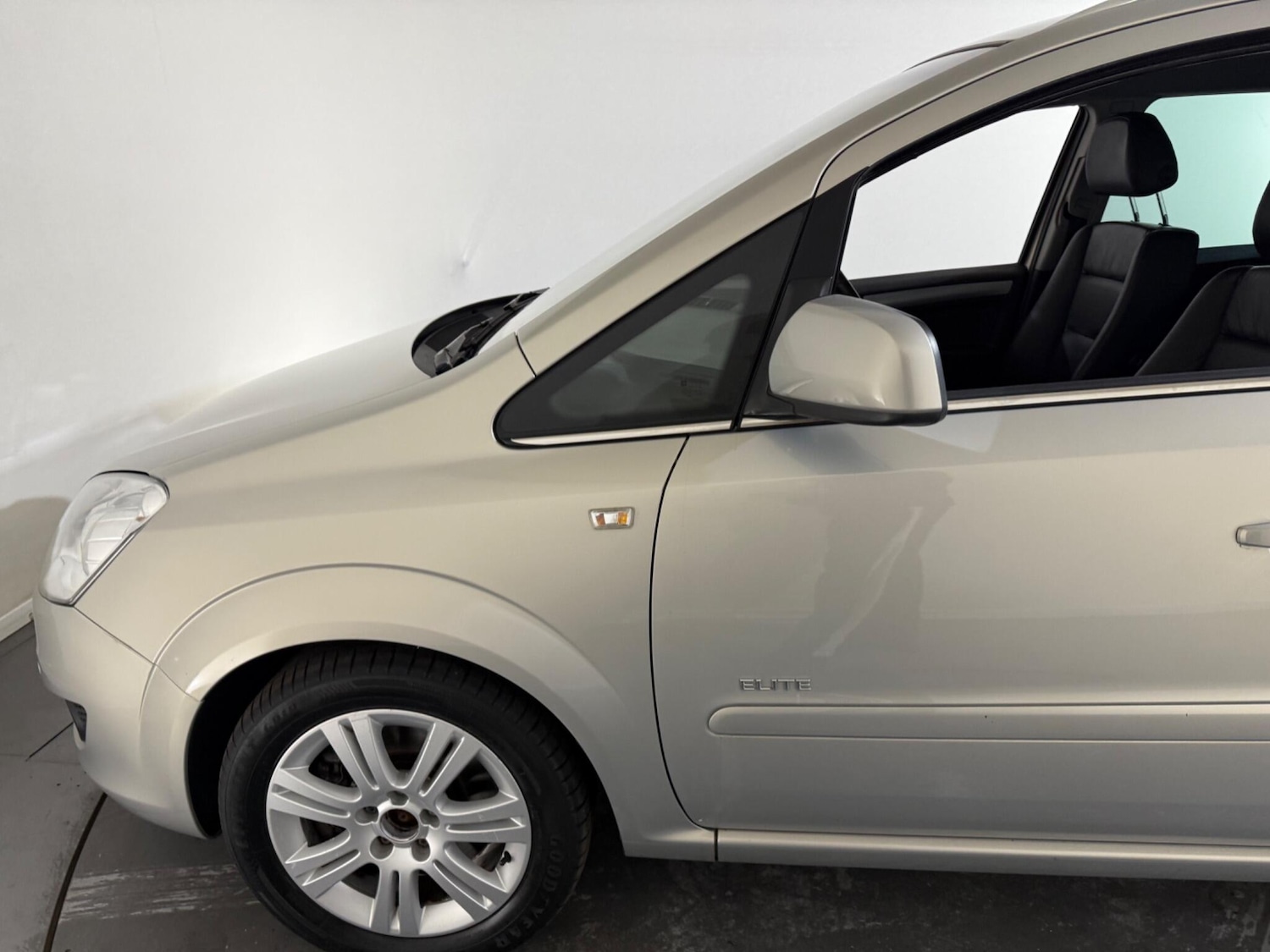 Used Vauxhall Zafira 2011 for sale - 76645349: Photo 71