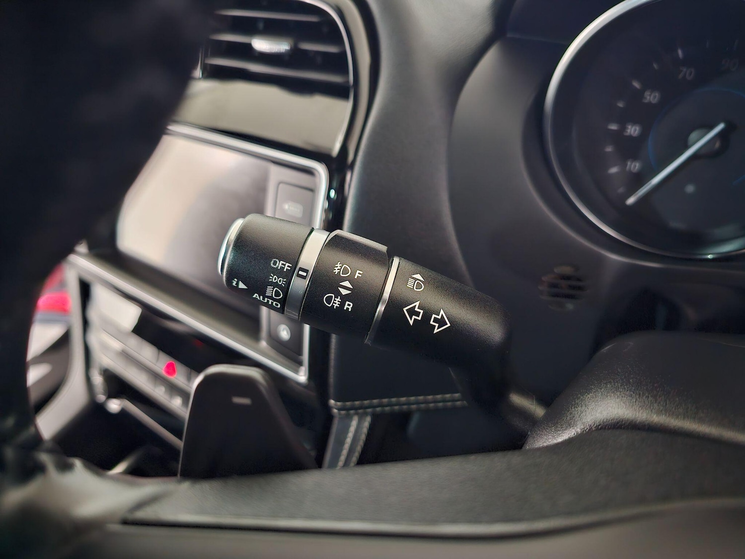 Used Jaguar F-Pace 2017 for sale - 76499273: Photo 13