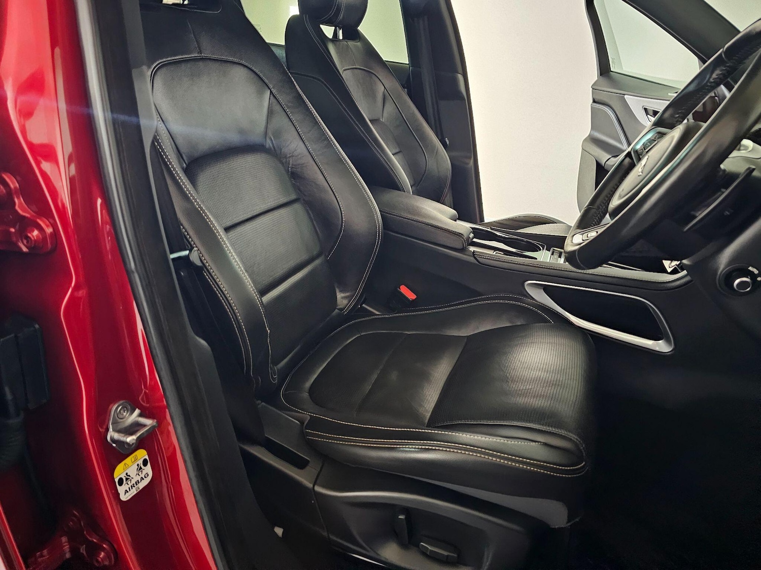 Used Jaguar F-Pace 2017 for sale - 76499273: Photo 15