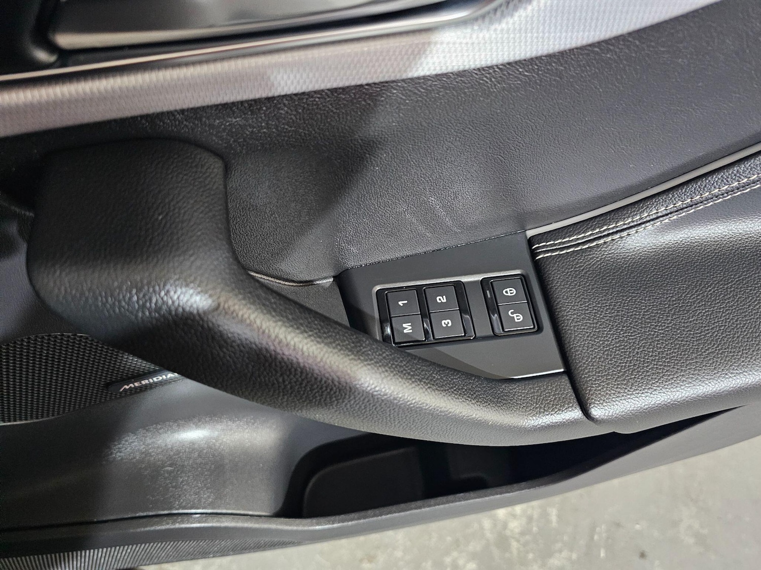 Used Jaguar F-Pace 2017 for sale - 76499273: Photo 24