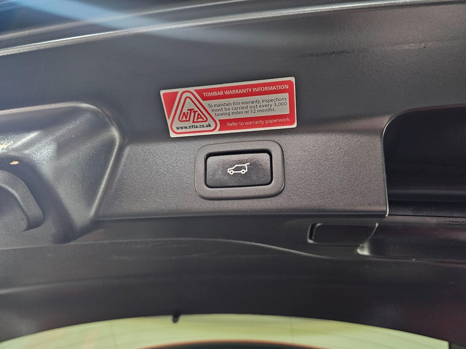 Used Jaguar F-Pace 2017 for sale - 76499273: Photo 27