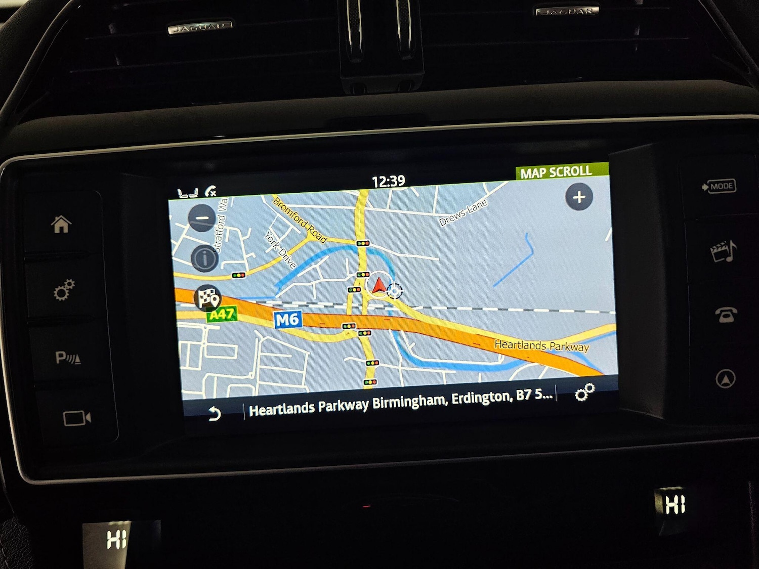 Used Jaguar F-Pace 2017 for sale - 76499273: Photo 37