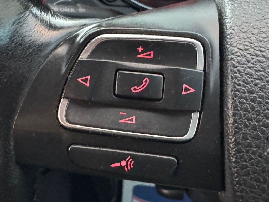 Used Volkswagen Golf 2011 for sale - 76361631: Photo 33