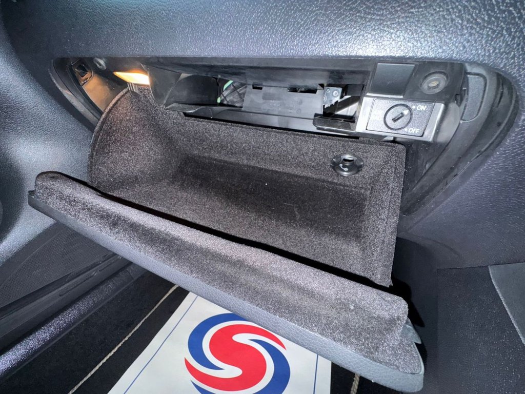 Used Volkswagen Golf 2011 for sale - 76361631: Photo 41