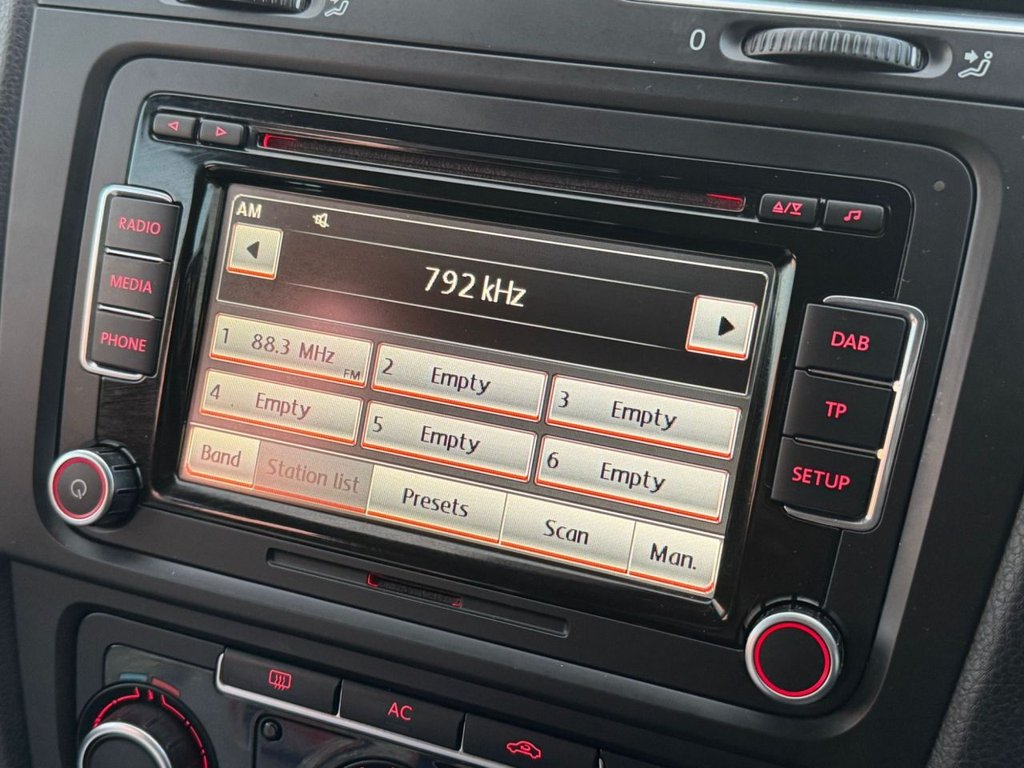 Used Volkswagen Golf 2011 for sale - 76361631: Photo 46