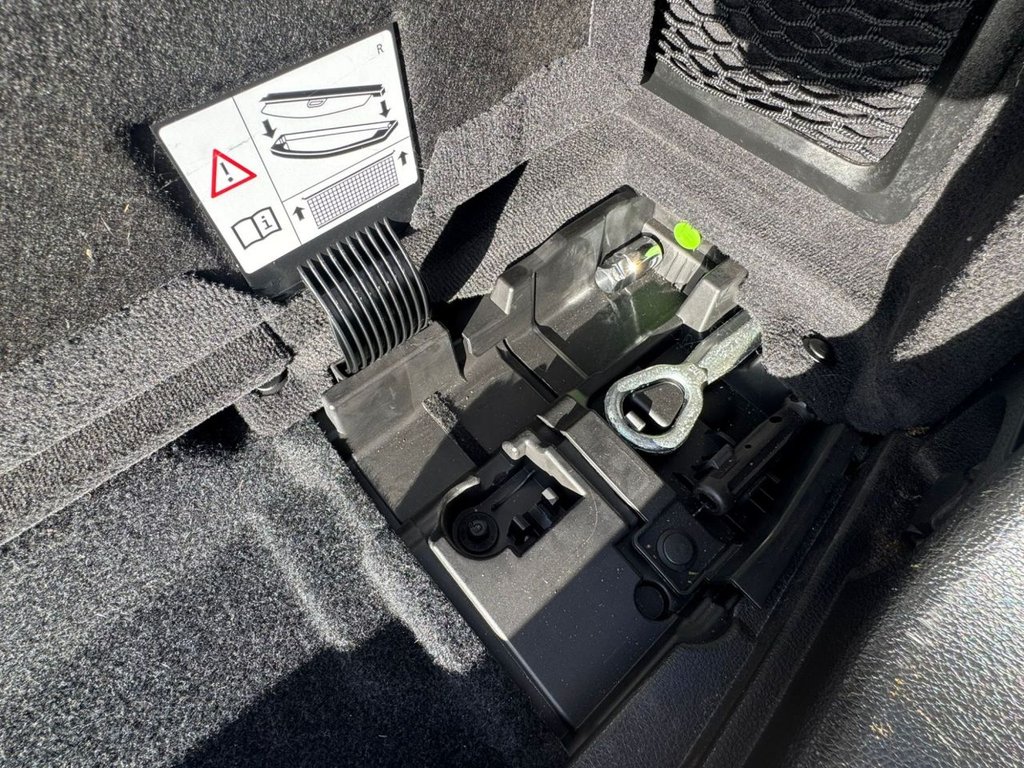 Used BMW 3 Series 2013 for sale - 76376326: Photo 10