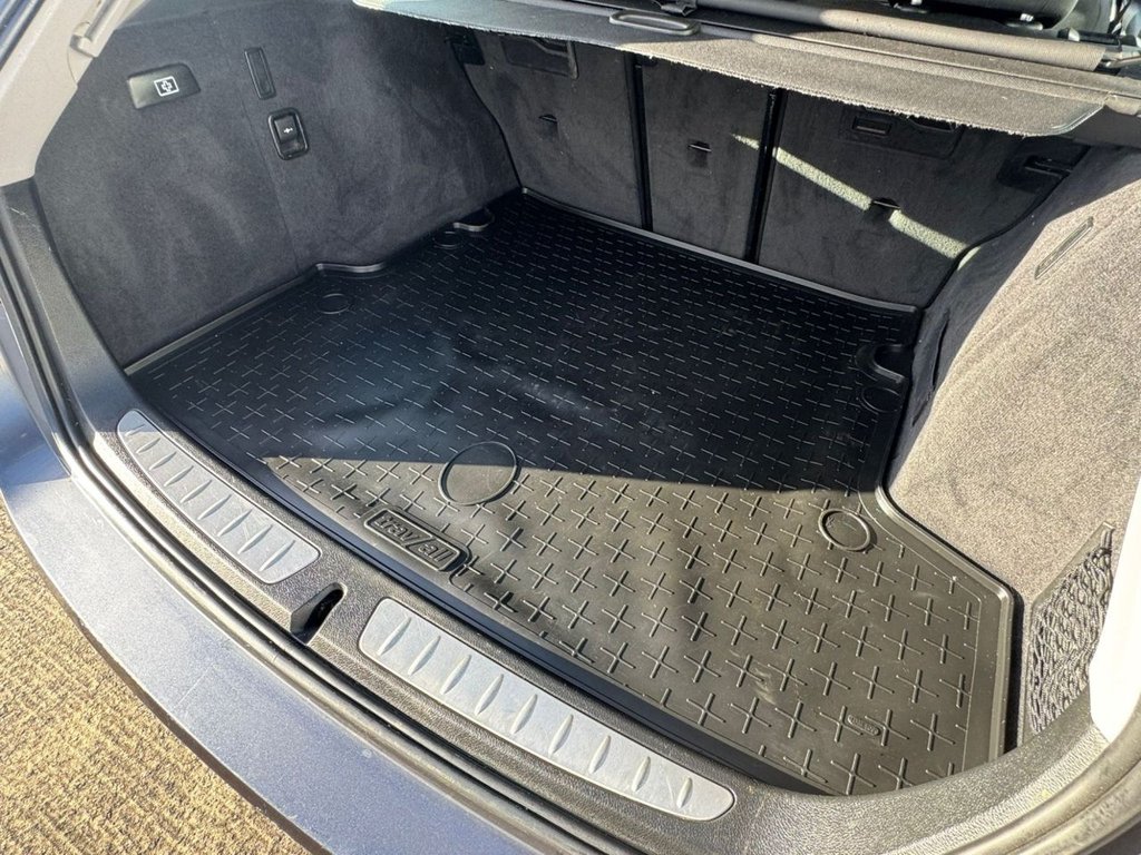 Used BMW 3 Series 2013 for sale - 76376326: Photo 9