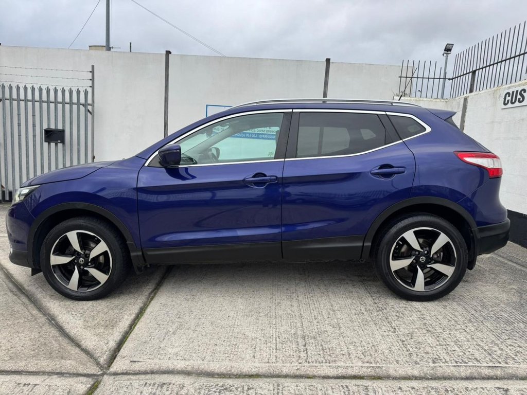 Used Nissan Qashqai 2015 for sale - 76711055: Photo 2