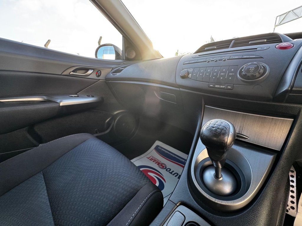 Used Honda Civic 2009 for sale - 76821199: Photo 37