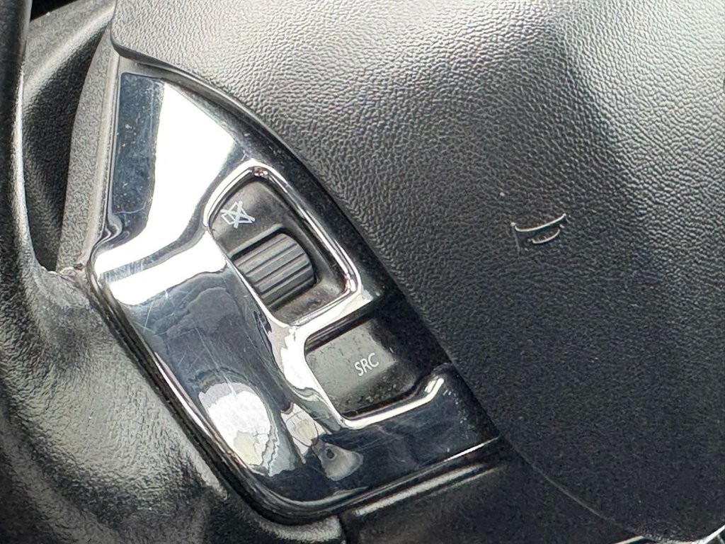 Used Peugeot 2008 2016 for sale - 77525962: Photo 35