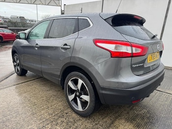 Used Nissan Qashqai 2015 for sale - 77521111: Photo