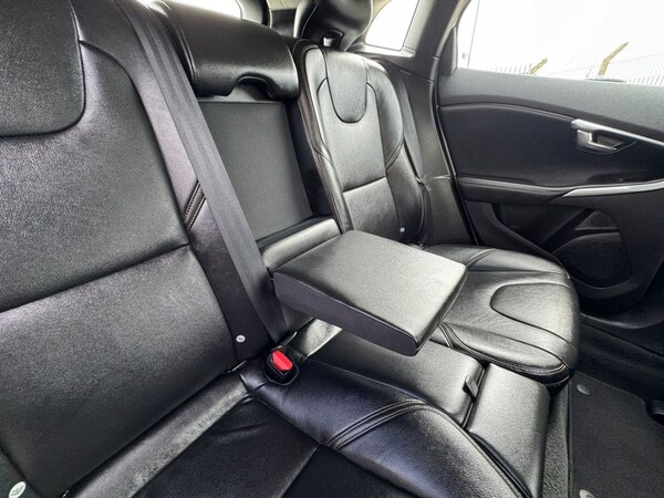 Used Volvo V40 Cross Country 2014 for sale - 75721799: Photo 16