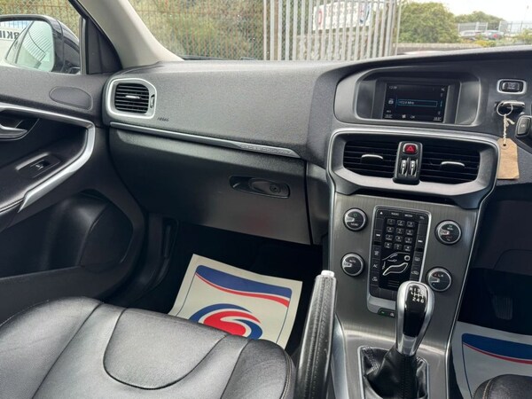 Used Volvo V40 Cross Country 2014 for sale - 75721799: Photo 30