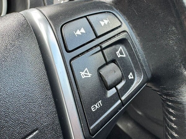 Used Volvo V40 Cross Country 2014 for sale - 75721799: Photo 32
