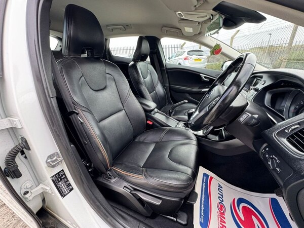 Used Volvo V40 Cross Country 2014 for sale - 75721799: Photo 34