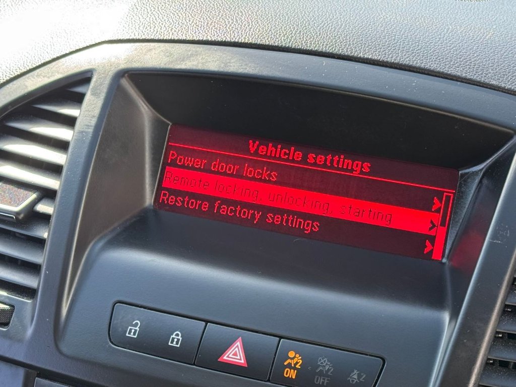 Used Vauxhall Insignia 2012 for sale - 77655311: Photo 50