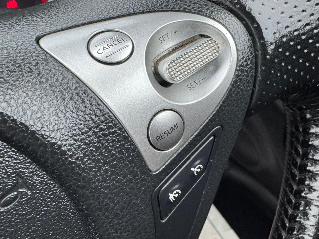 Used Nissan Juke 2011 for sale - 77302204: Photo 23