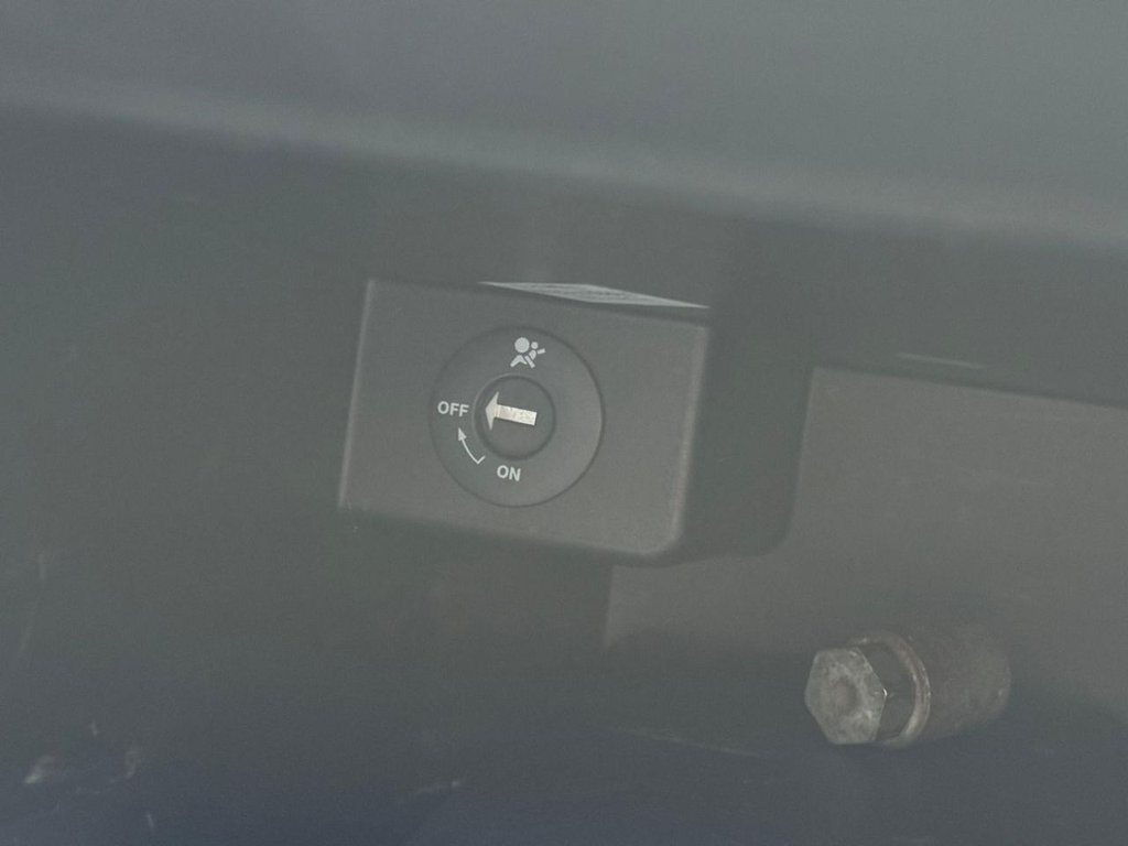 Used Nissan Juke 2011 for sale - 77302204: Photo 26