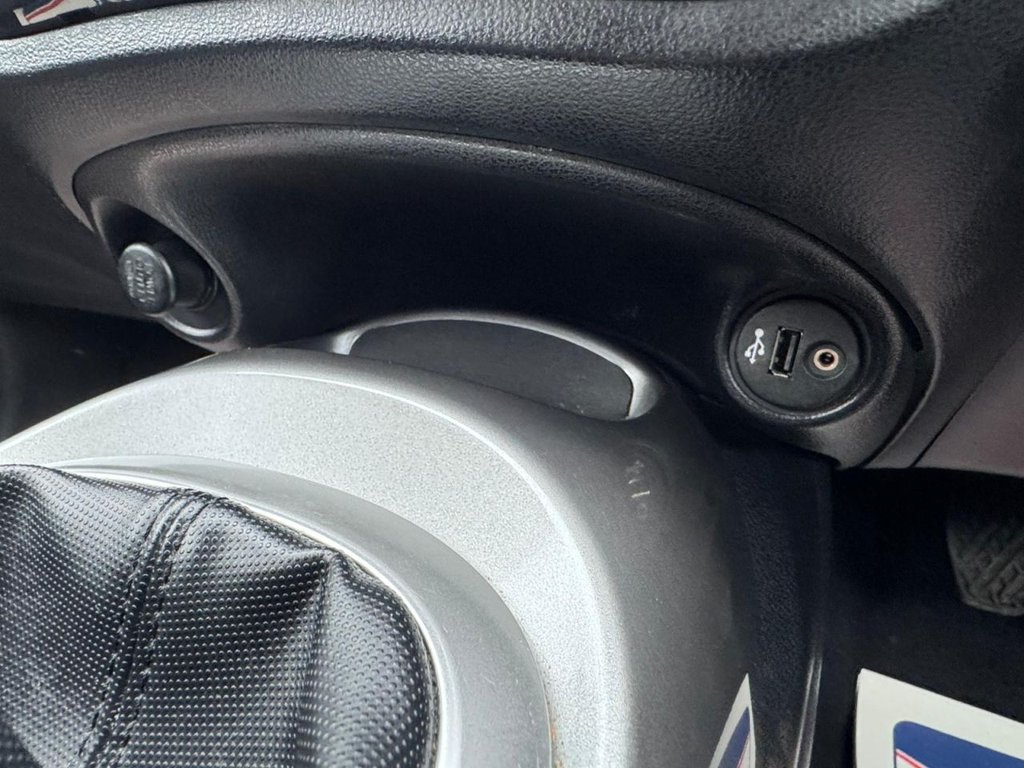 Used Nissan Juke 2011 for sale - 77302204: Photo 28