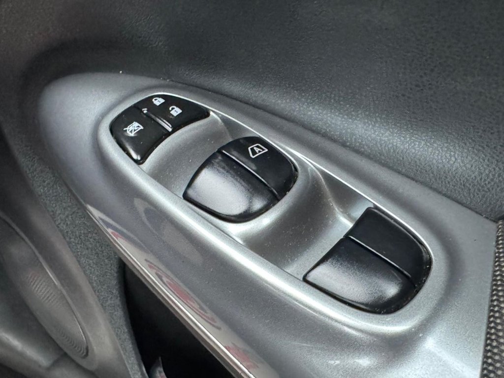 Used Nissan Juke 2011 for sale - 77302204: Photo 48