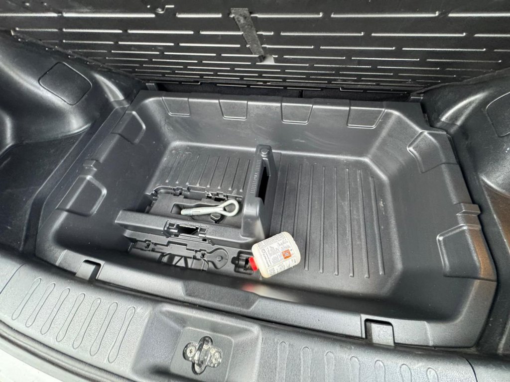 Used Nissan Juke 2011 for sale - 77302204: Photo 8