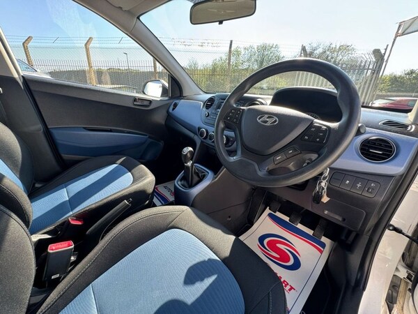 Used Hyundai i10 2014 for sale - 74332529: Photo 28