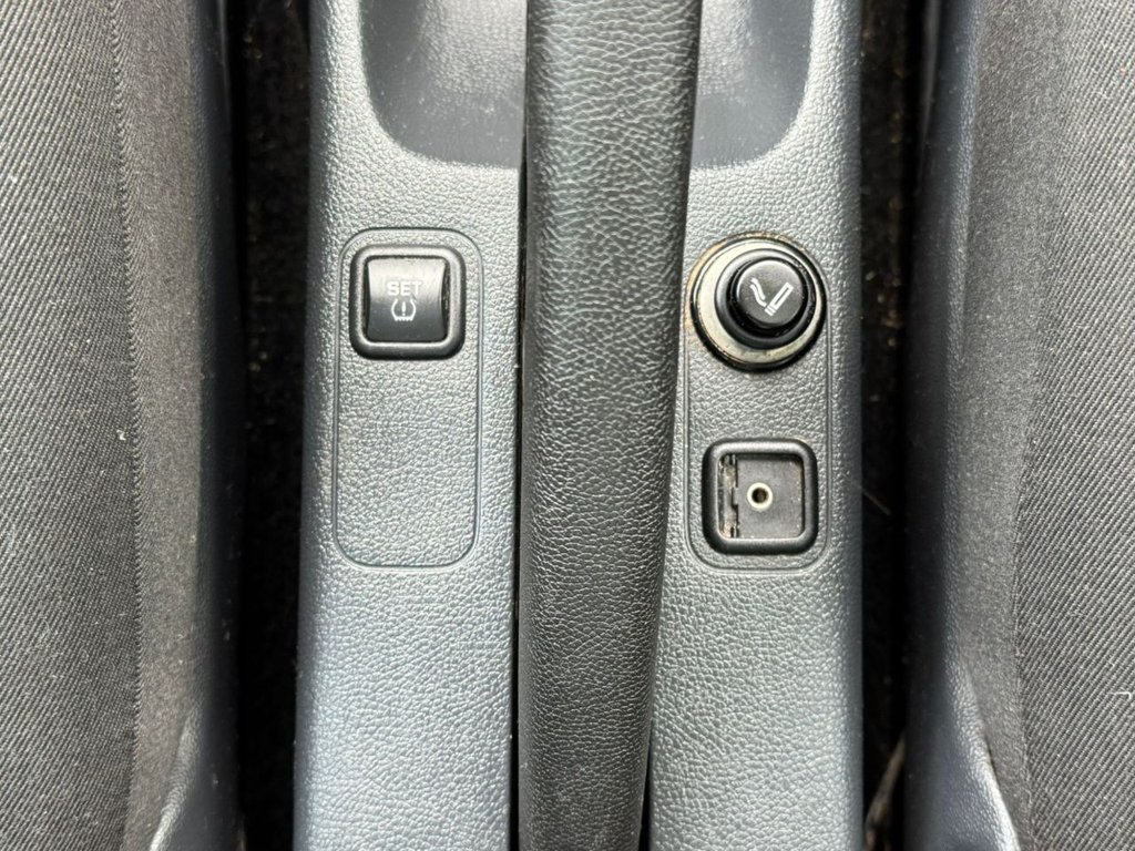 Used Skoda Roomster 2015 for sale - 76323364: Photo 25