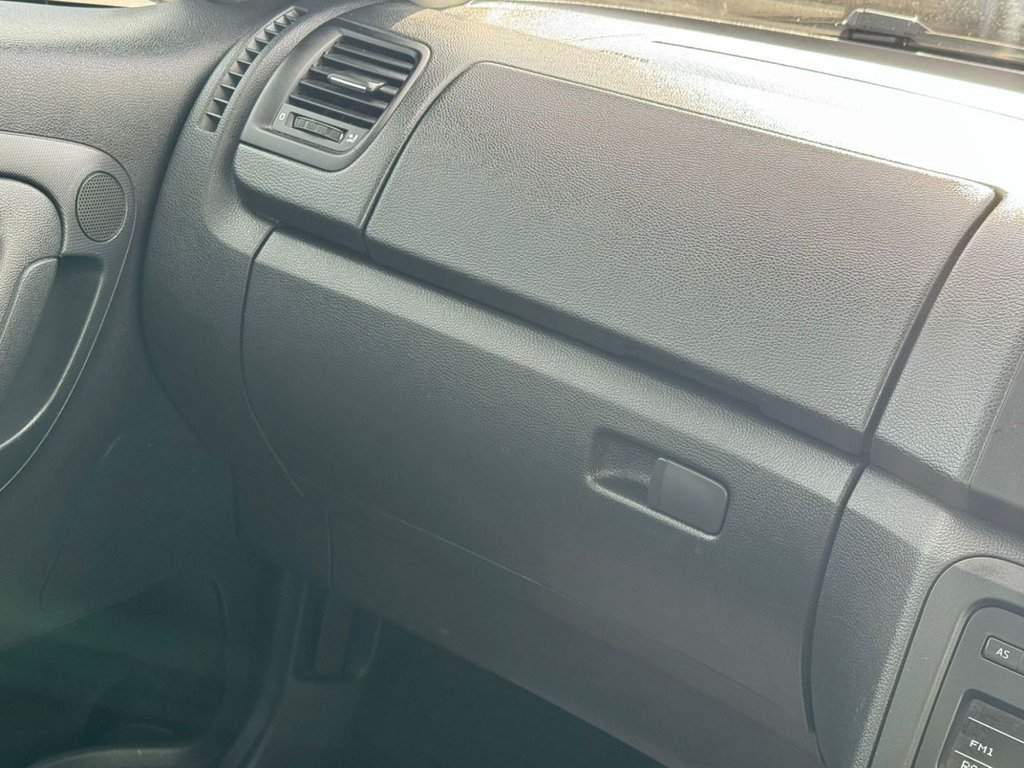 Used Skoda Roomster 2015 for sale - 76323364: Photo 38