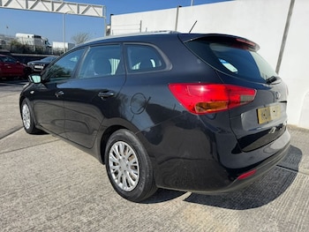 Used Kia Ceed 2014 for sale - 77959673: Photo