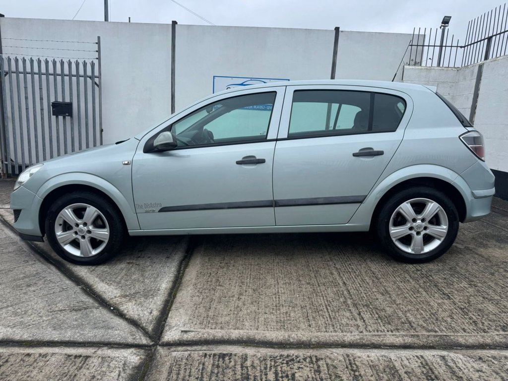 Used Vauxhall Astra 2008 for sale - 78134273: Photo 2