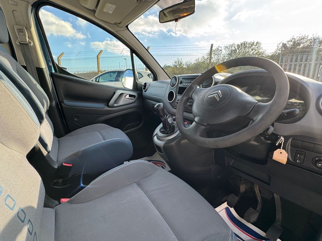 Used Citroen Berlingo 2010 for sale - 76086373: Photo 28