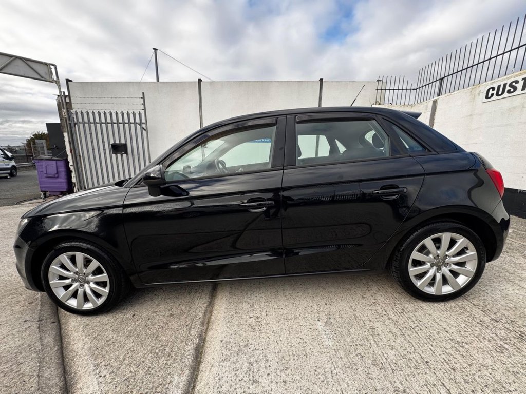 Used Audi A1 2013 for sale - 76223617: Photo 2