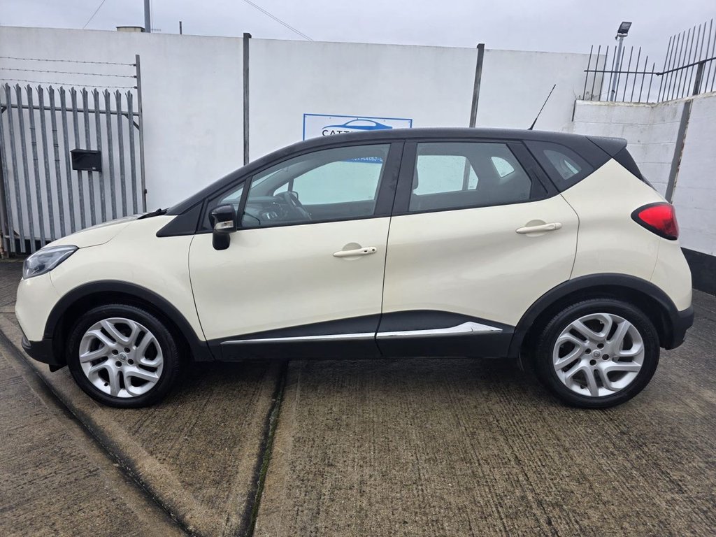 Used Renault Captur 2015 for sale - 77227422: Photo 2
